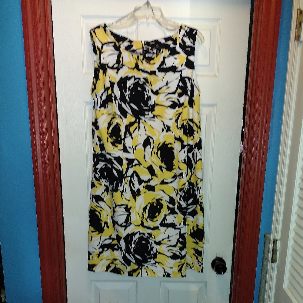 Floral Sleeveless Dress - Yellow and Black